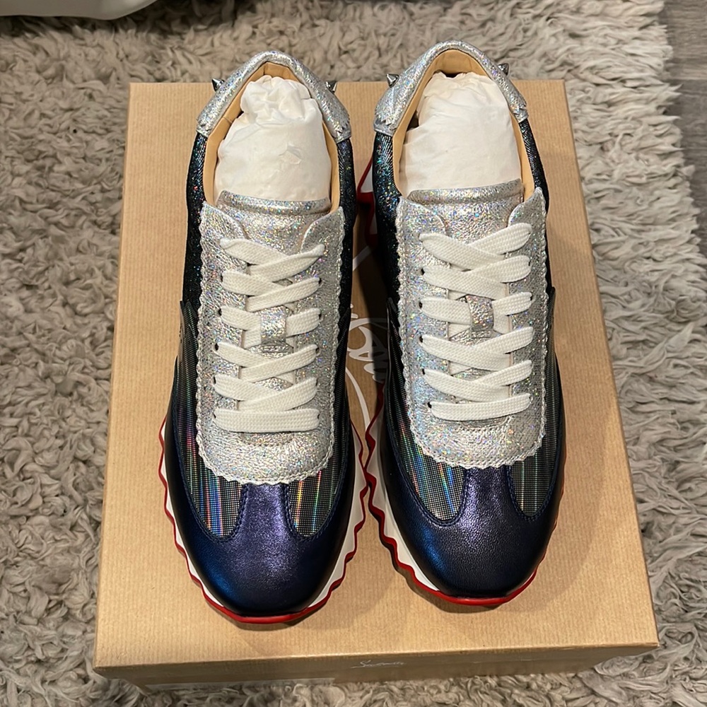 NWT Christian Louboutin Loubishark Donna Size 6 Blue